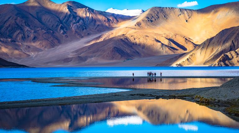 Direct flights Delhi-Leh